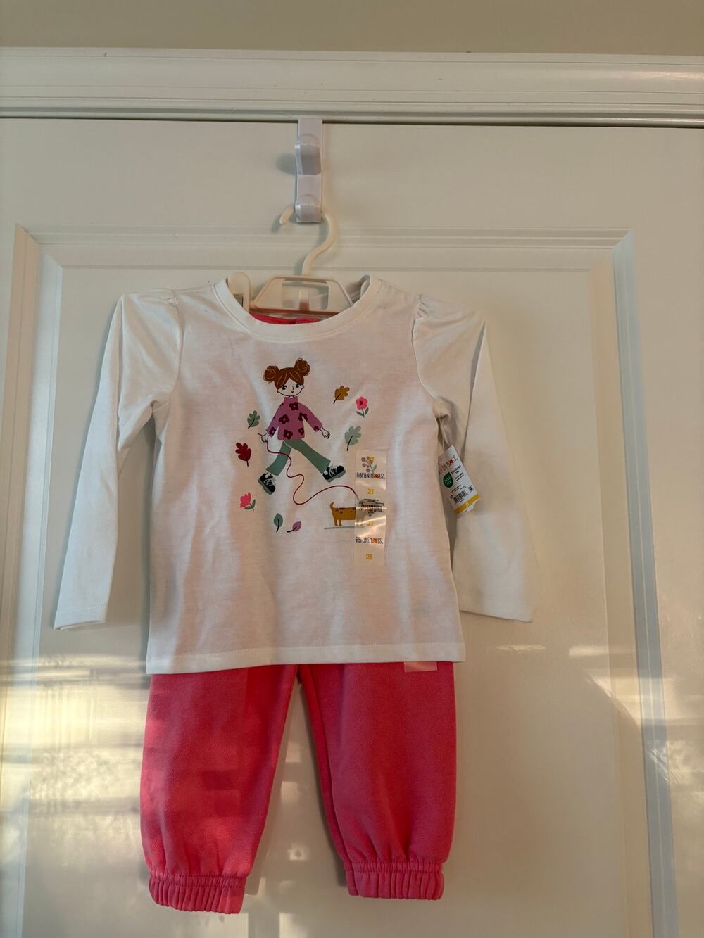 Garanimals 2-Piece Graphic Fleece Puff Sleeve Top and Sweatpants Set, Size 2T